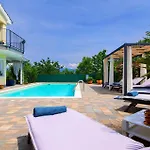 Vikendica Gorgeous In Donja Hlapa